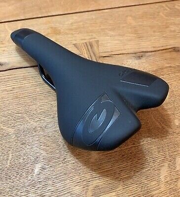 prologo nago rs saddle